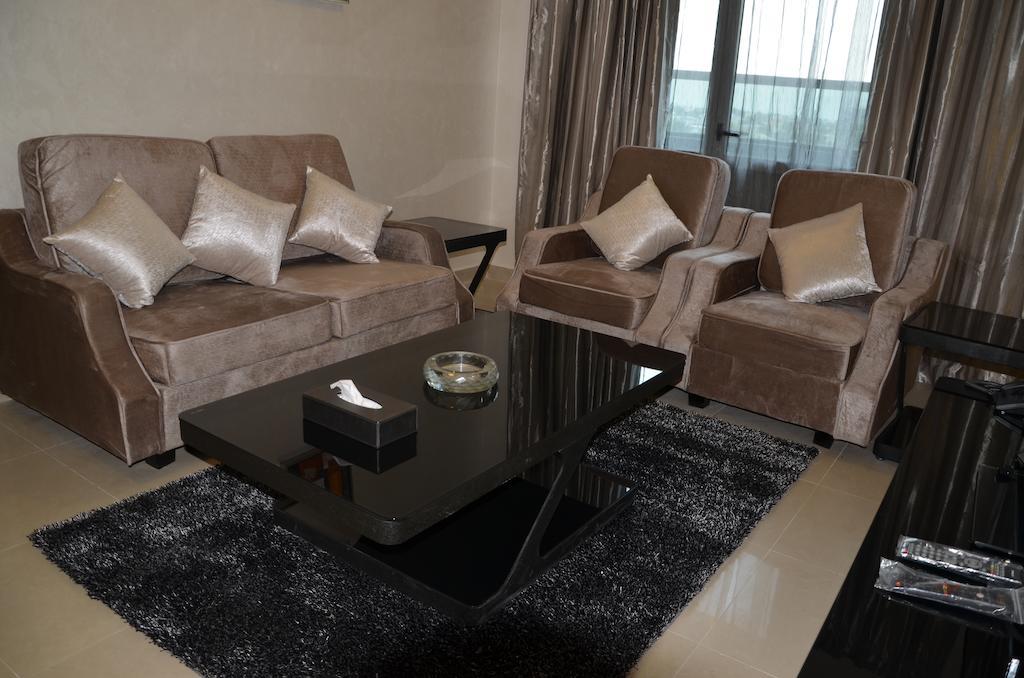 Reef Hotel Aparts Ajman Exterior foto
